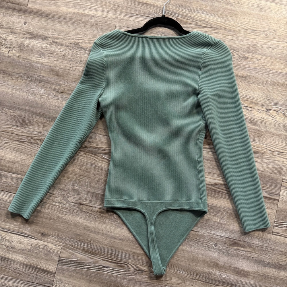 Abercrombie bodysuit - Picture 3 of 3